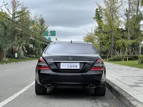 Mercedes-Benz S-Class 2008