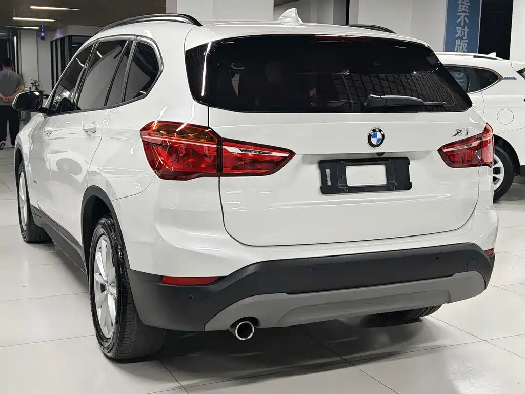 BMW X1 2017 — фото 3