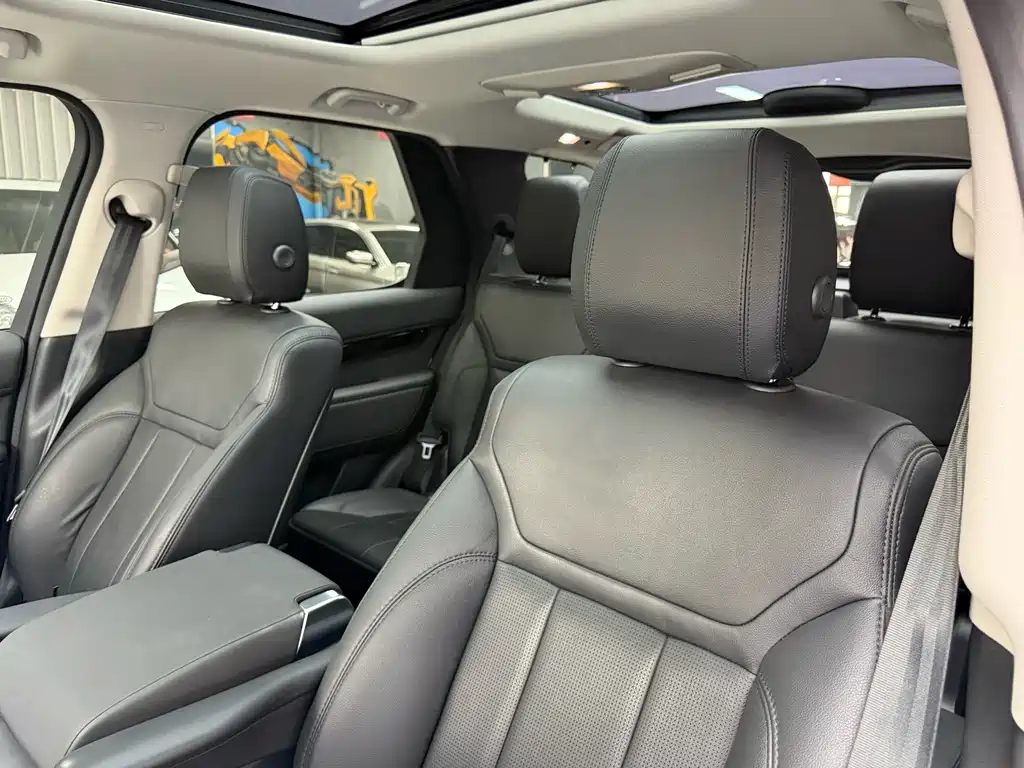 Land Rover Discovery 2020 — фото 22