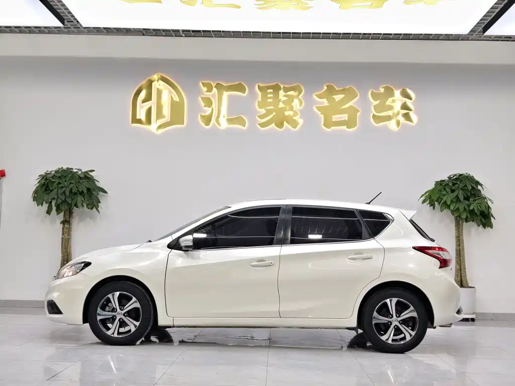 Nissan Tiida 2019 — фото 9