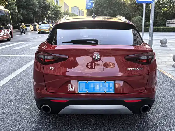 Alfa Romeo Stelvio 2018
