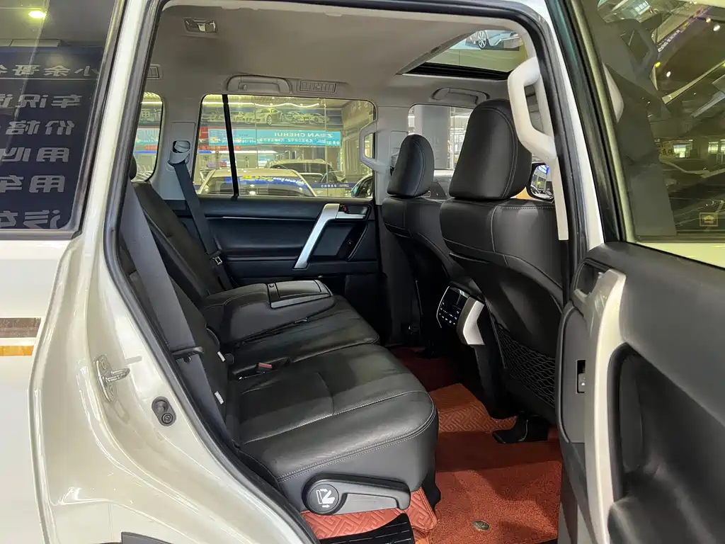 Toyota Prado 2018 — фото 10