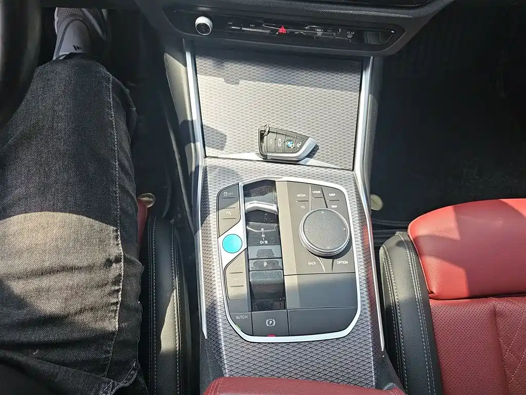 BMW i3 2022 — фото 14