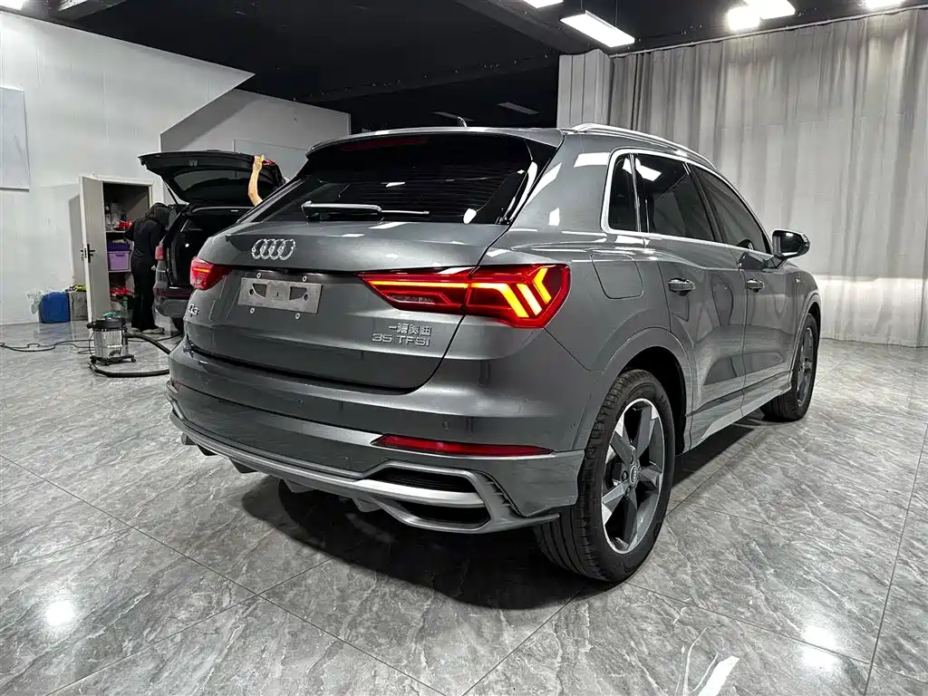 Audi Q3 2023 — фото 6