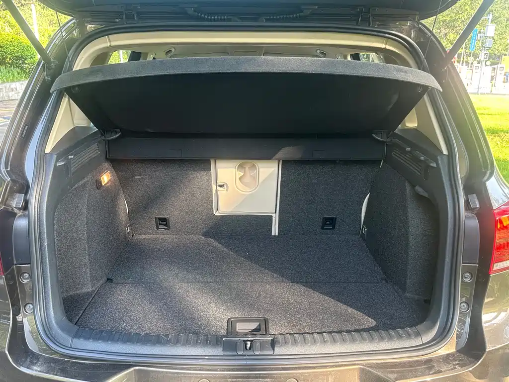 Volkswagen Tiguan 2015 — фото 18