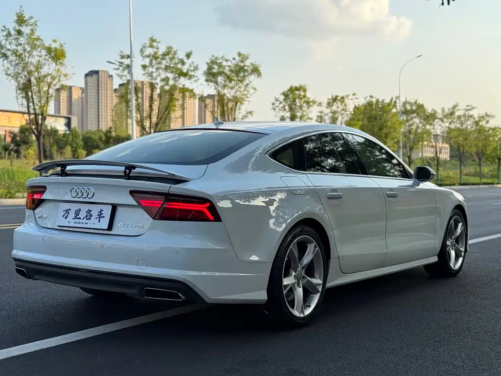 Audi A7 2017 — фото 23