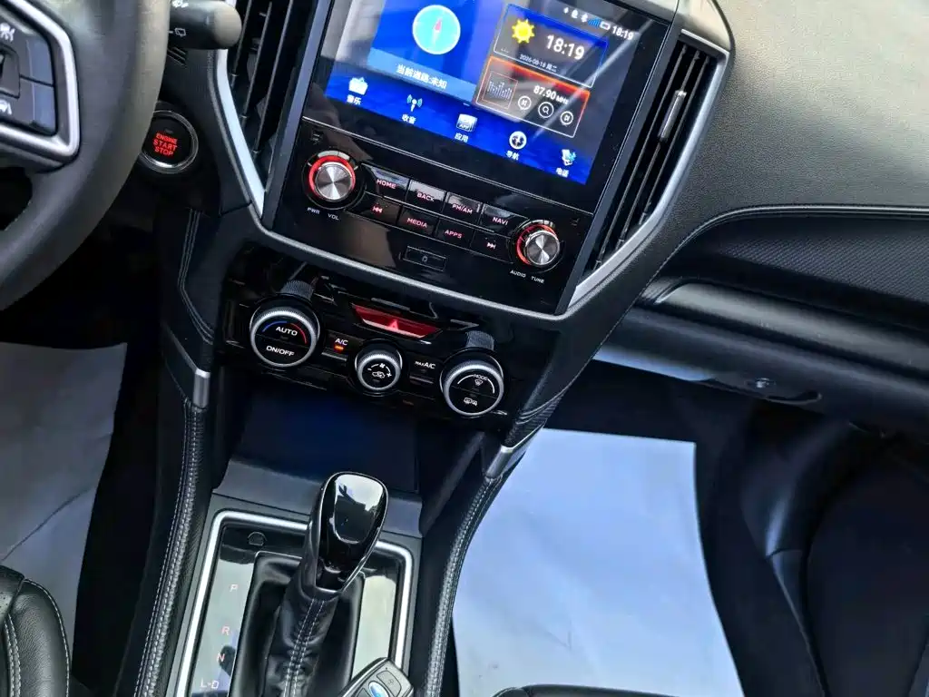 Subaru Forester 2020 — фото 9
