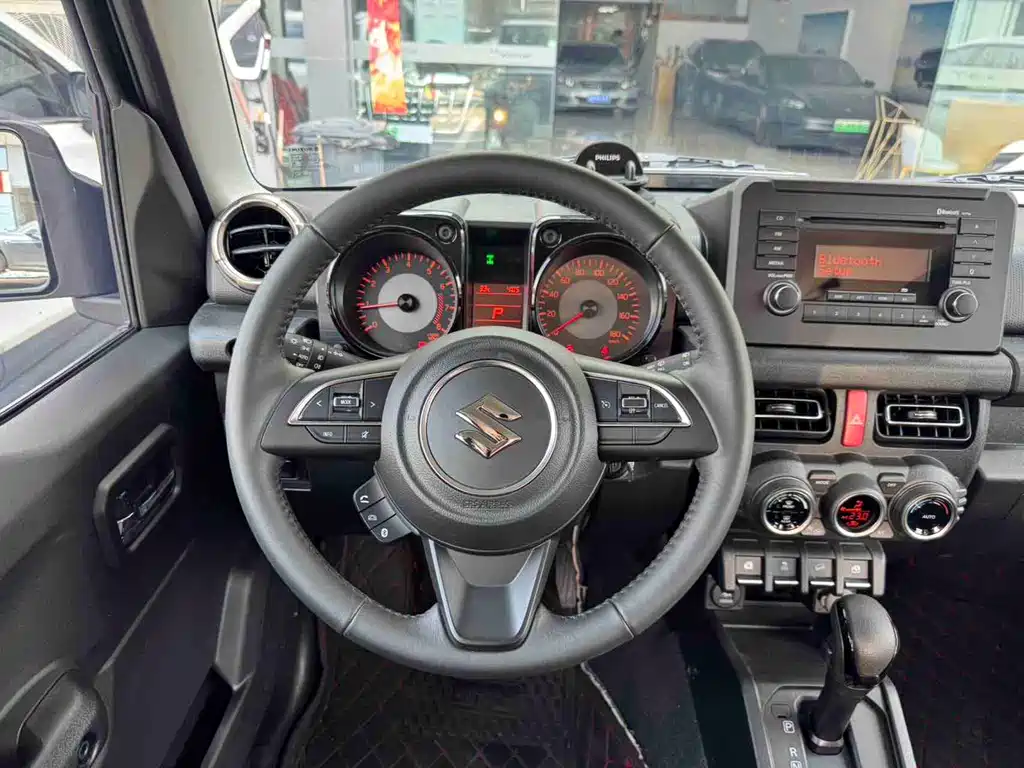 Suzuki Jimny 2025 — фото 10