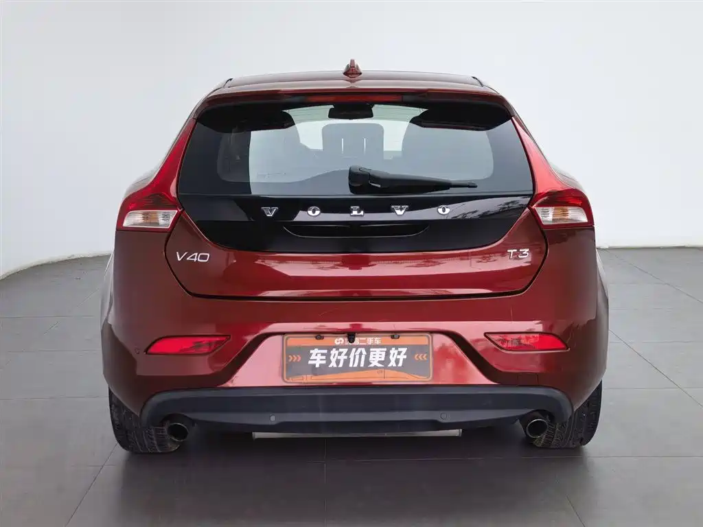 Volvo V40 2018 — фото 4