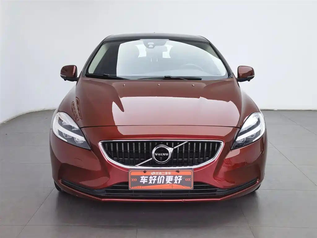 Volvo V40 2018 — фото 3