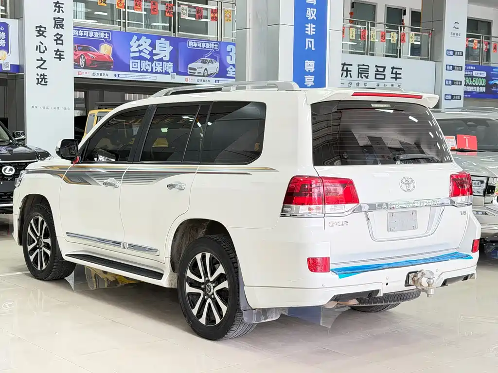 Toyota Land Cruiser 2020 — фото 5