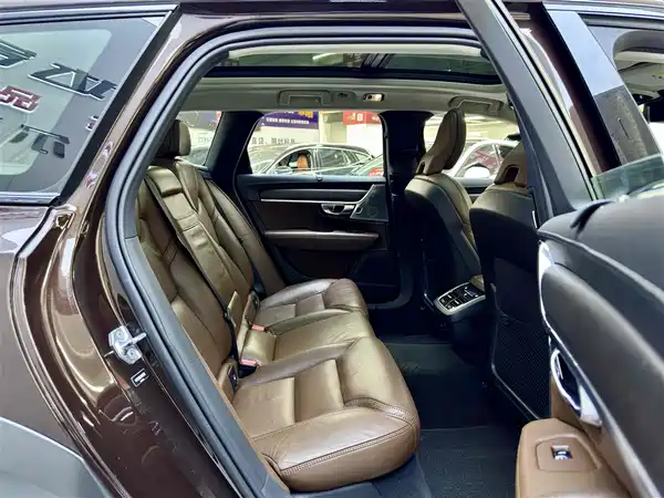 Volvo V90 2019