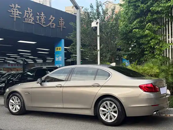 BMW 5 Series 2011