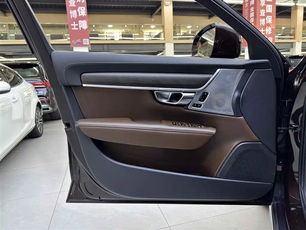 Volvo V90 2019 — фото 15