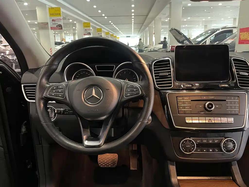 Mercedes-Benz GLE Coupe 2016 — фото 11