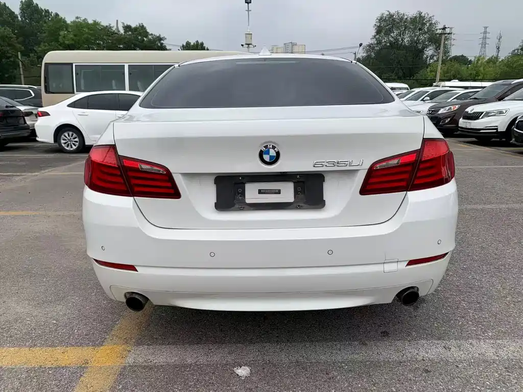 BMW 5 Series 2012