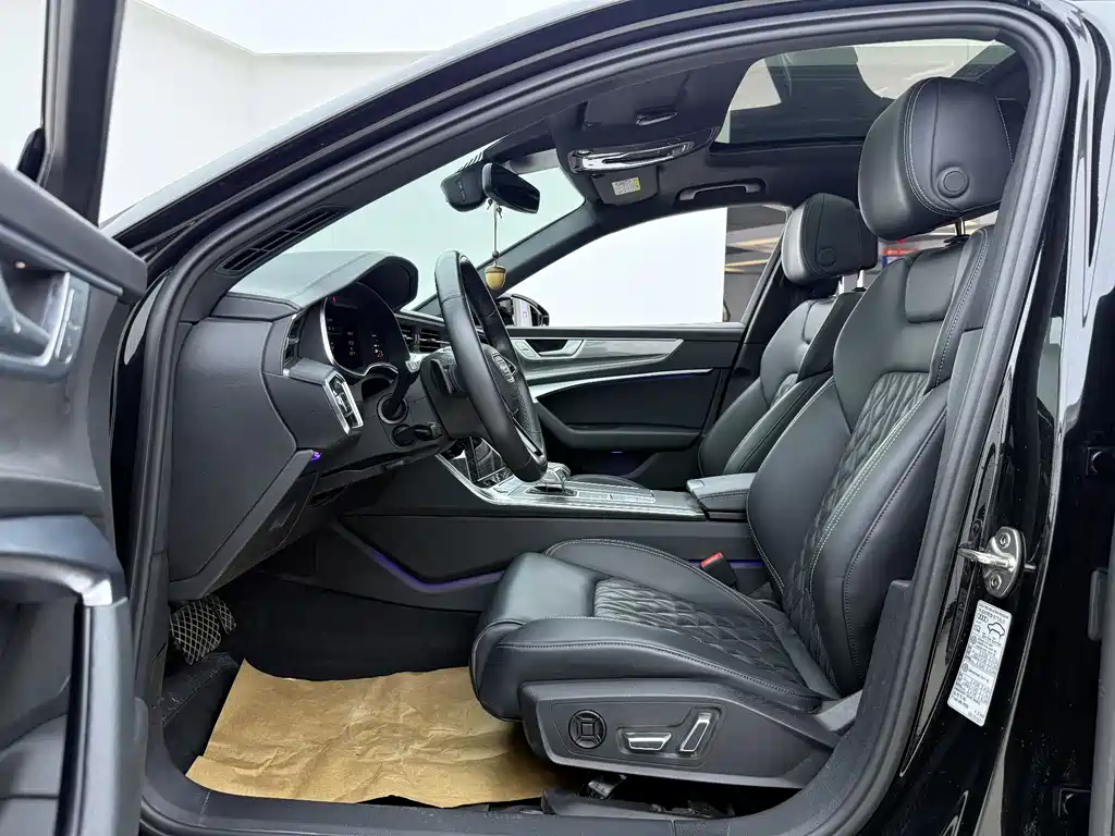 Audi A6L 2025
