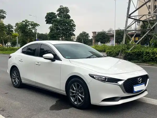 Mazda 3 Axela 2021