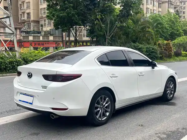 Mazda 3 Axela 2021