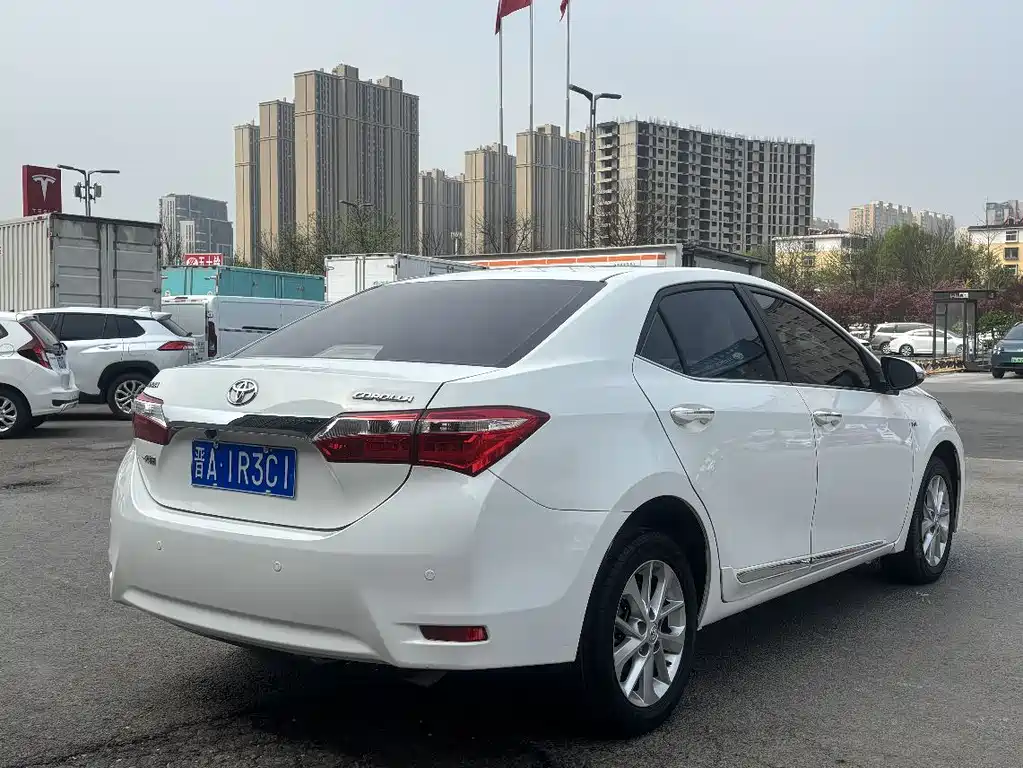 Toyota Corolla 2015