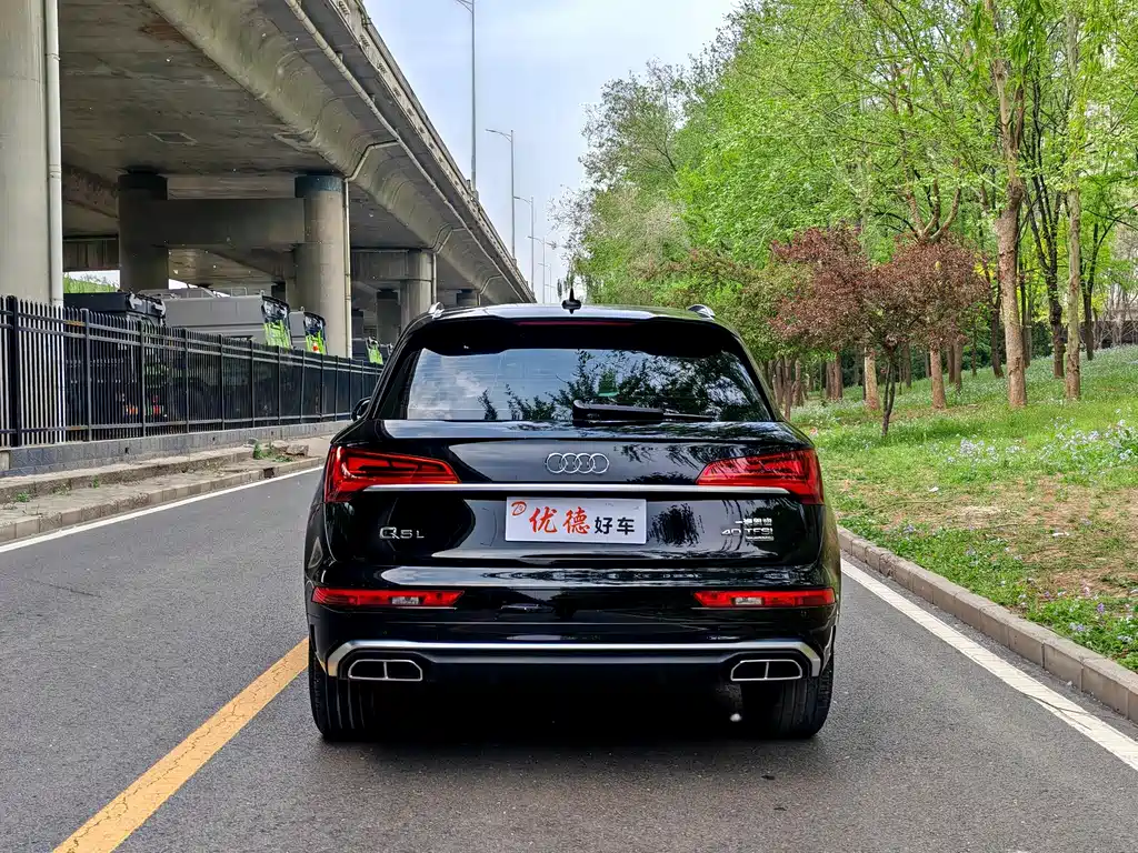 Audi Q5L 2023 — фото 4