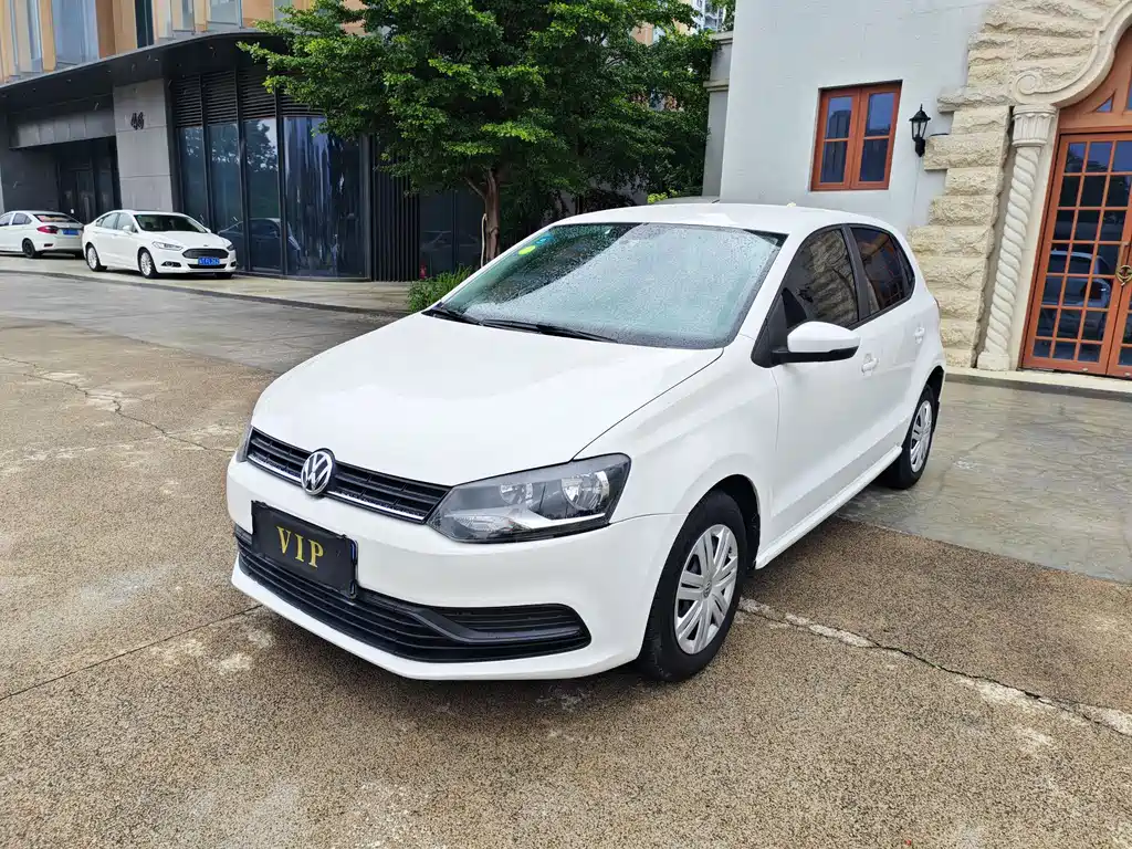 Volkswagen Polo 2018 — фото 1