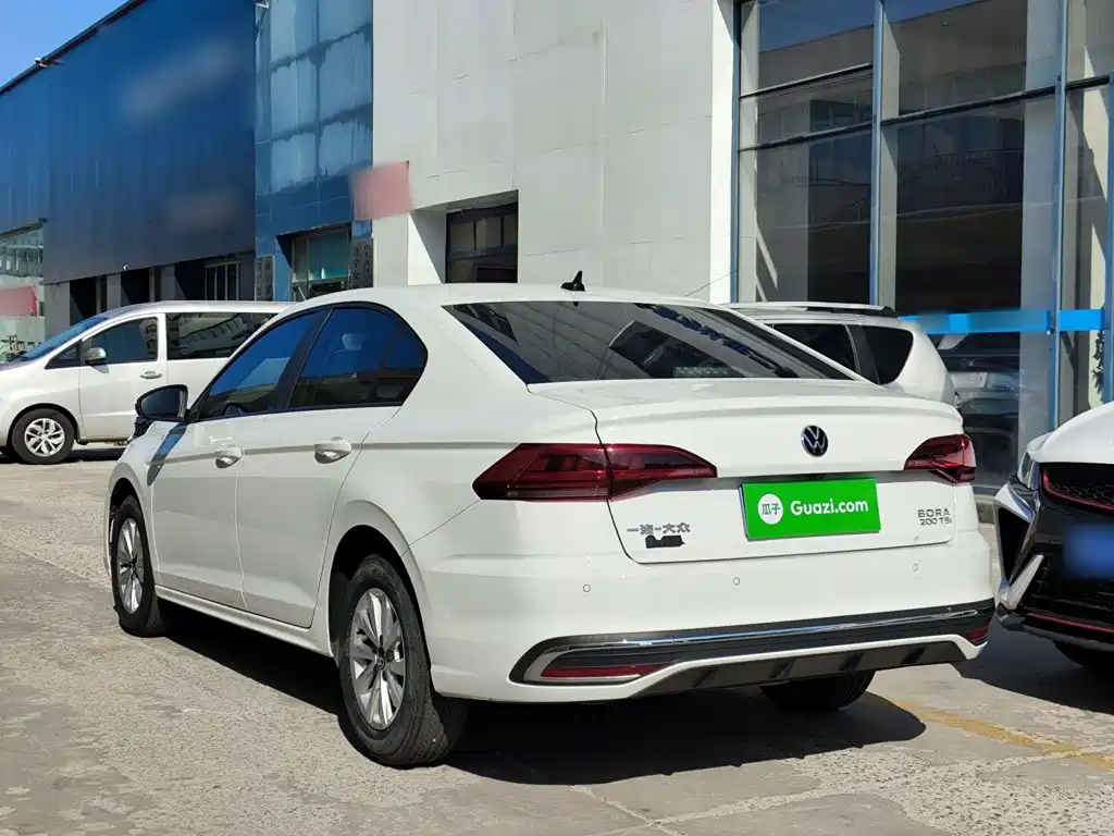 Volkswagen Bora 2024
