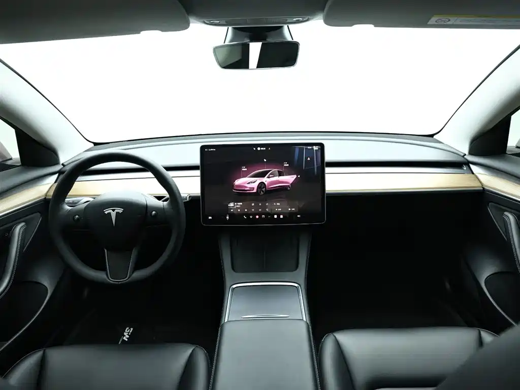 Tesla Model 3 2023 — фото 15