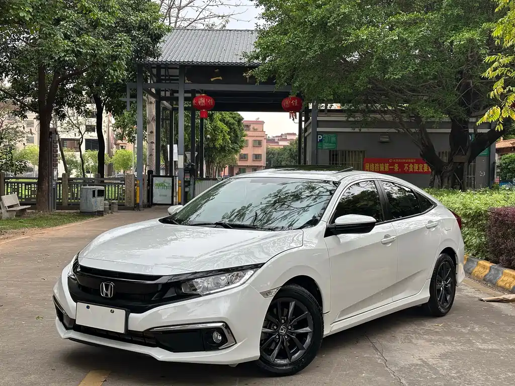 Honda Civic 2021 — фото 1