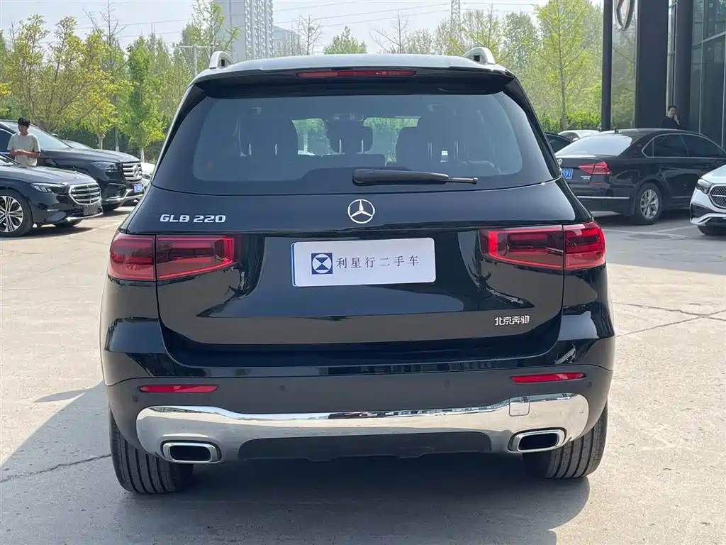 Mercedes-Benz GLB 2023 — фото 12