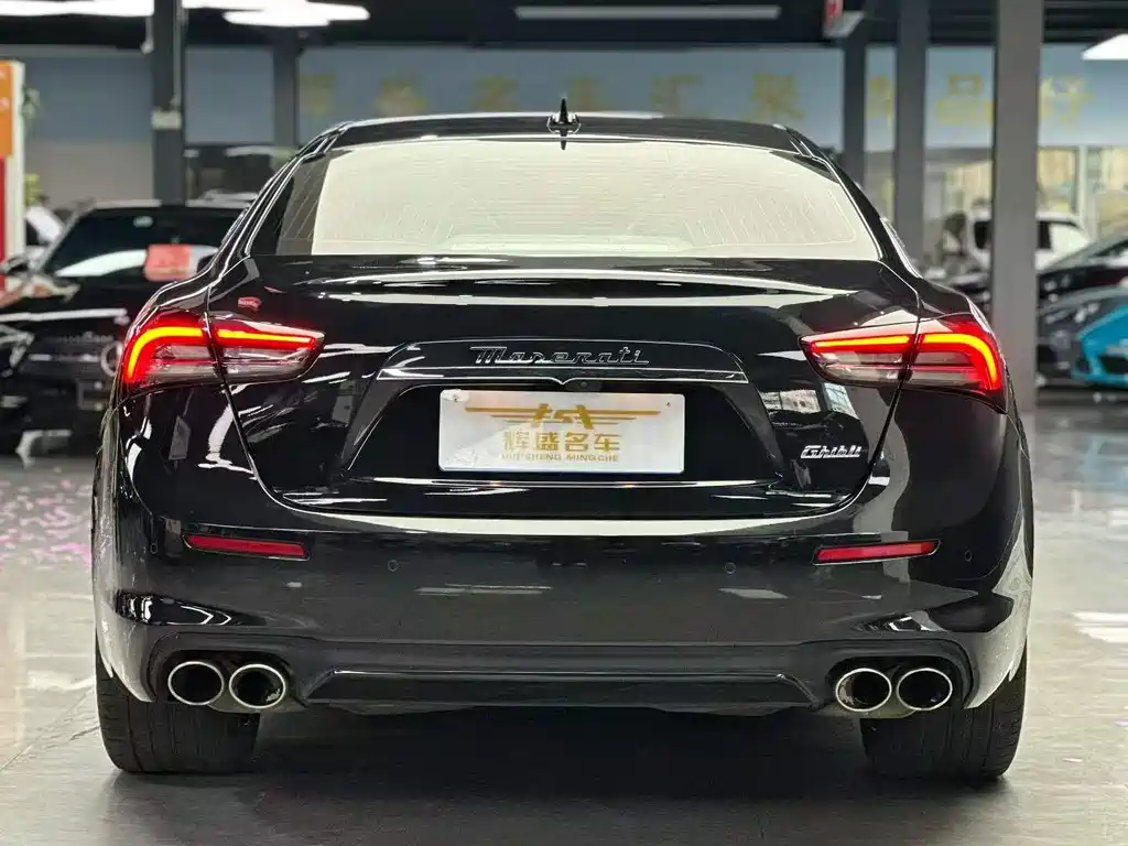 Maserati Ghibli 2022 — фото 9
