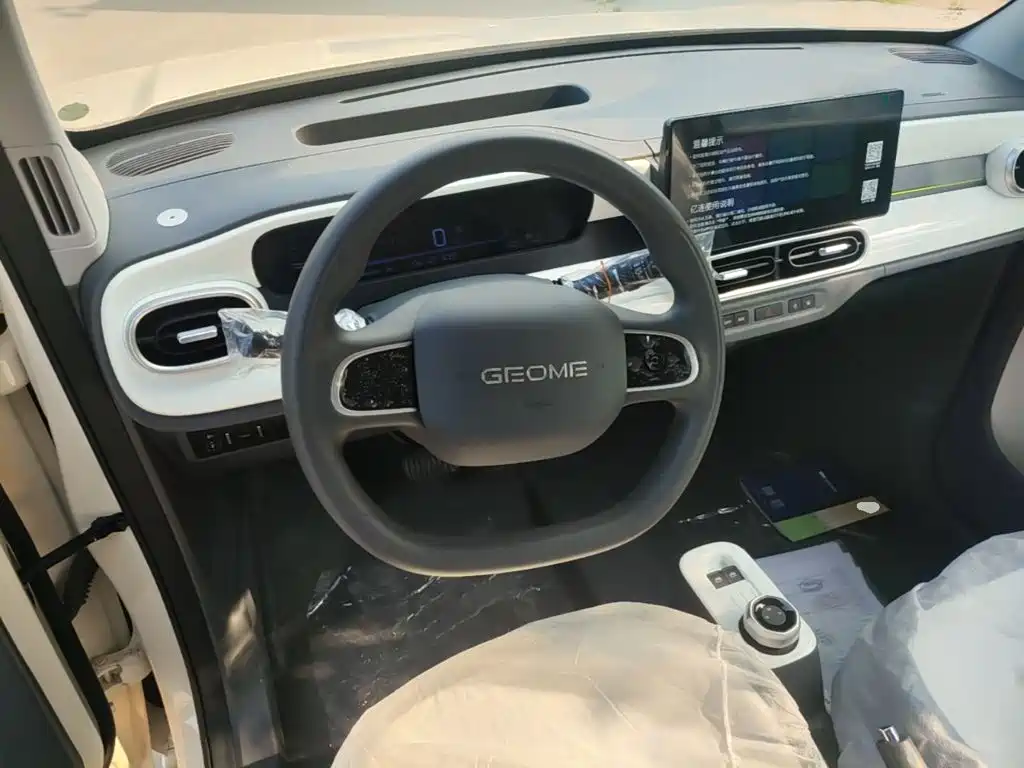Geely Galaxy Panda 2026 — фото 11