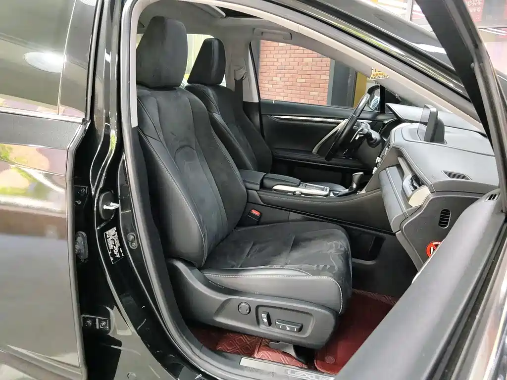 Lexus RX 2020 — фото 10