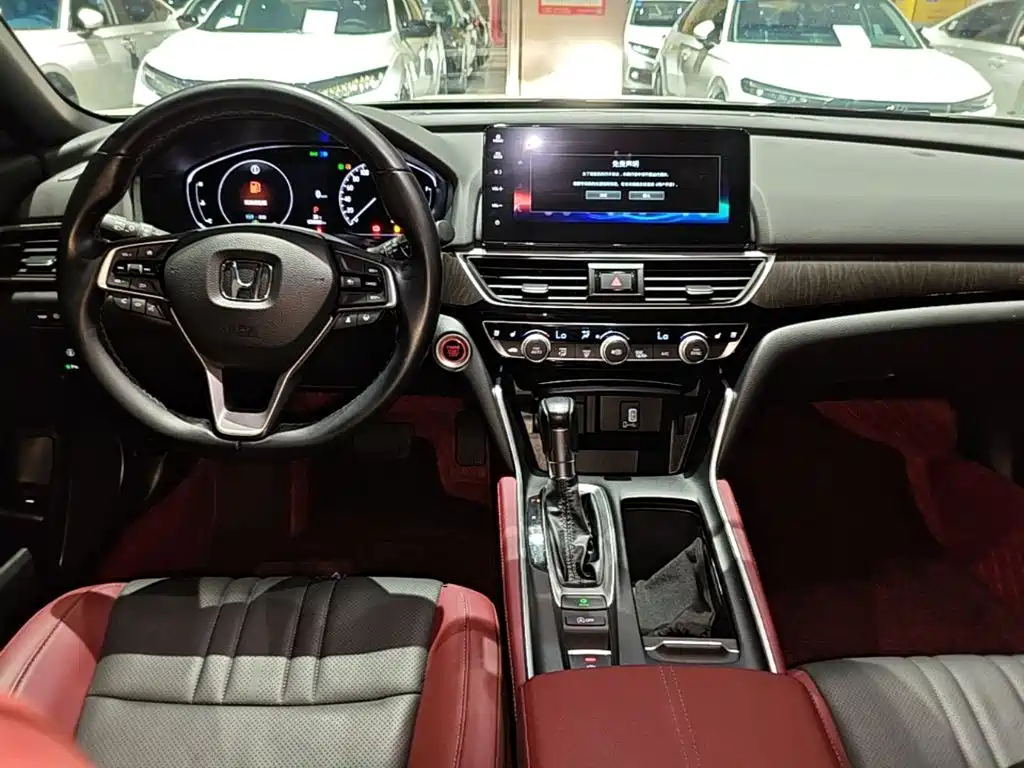 Honda Inspire 2023 — фото 10