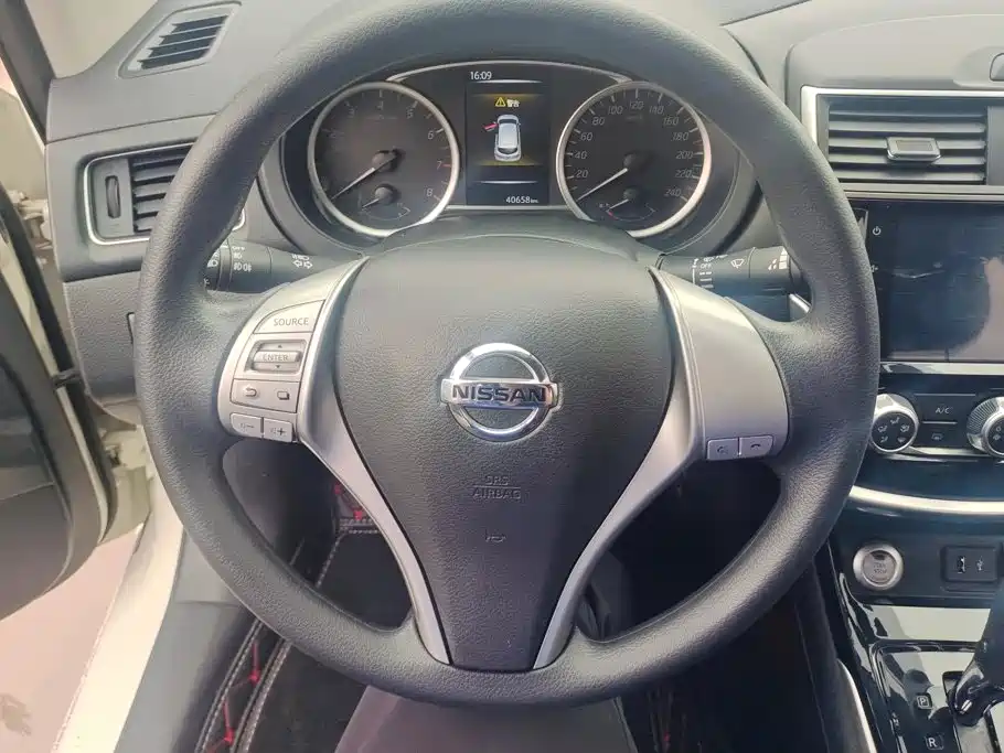 Nissan Tiida 2020 — фото 15