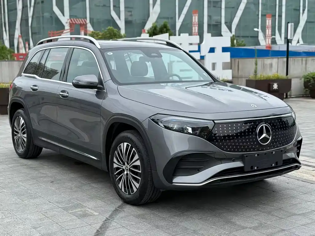 Mercedes-Benz EQB 2026