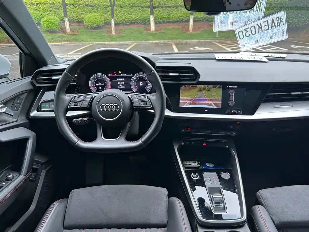 Audi A3 2023 — фото 13