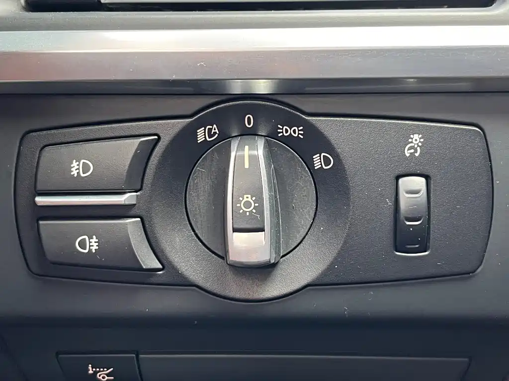 BMW 6 Series 2015 — фото 25
