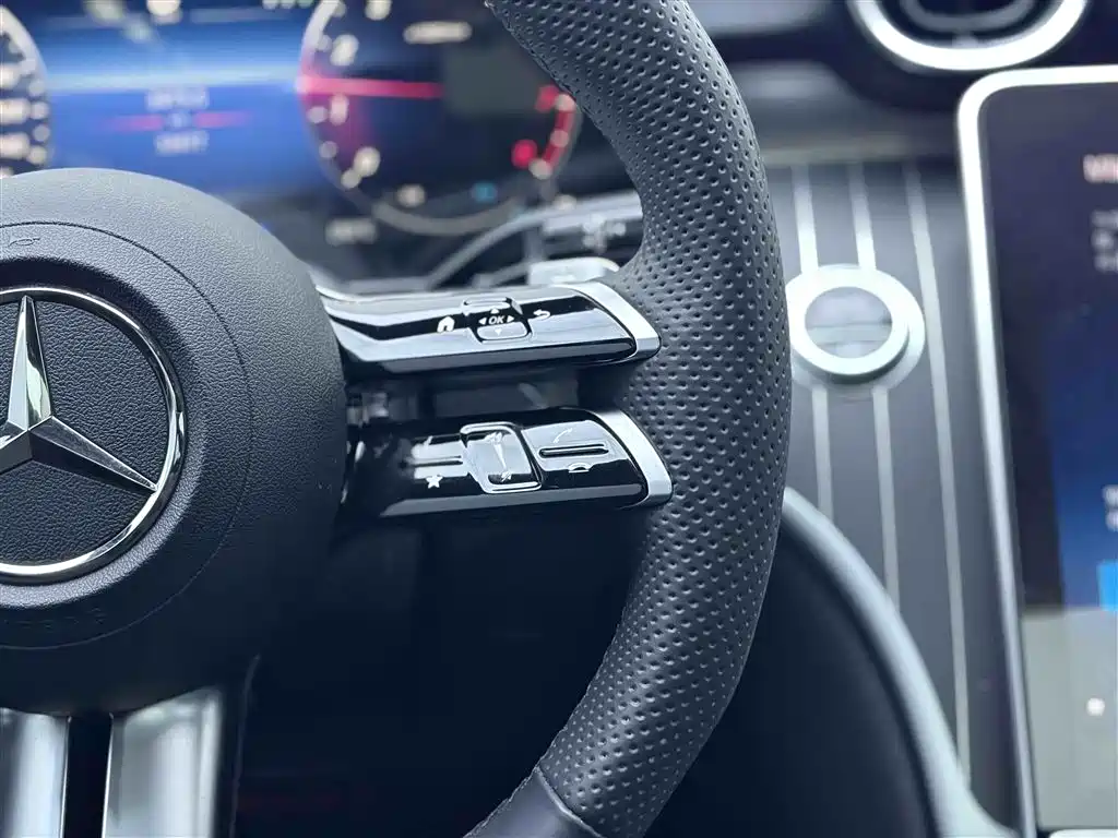 Mercedes-Benz C-Class 2024 — фото 21
