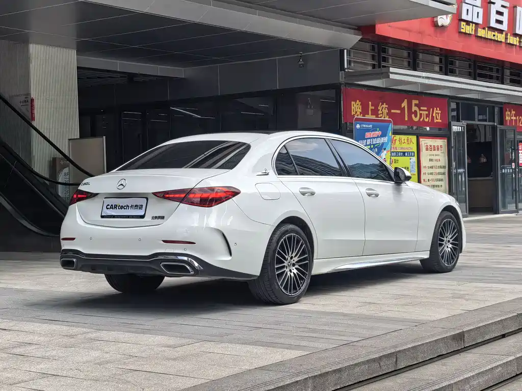 Mercedes-Benz C-Class 2024