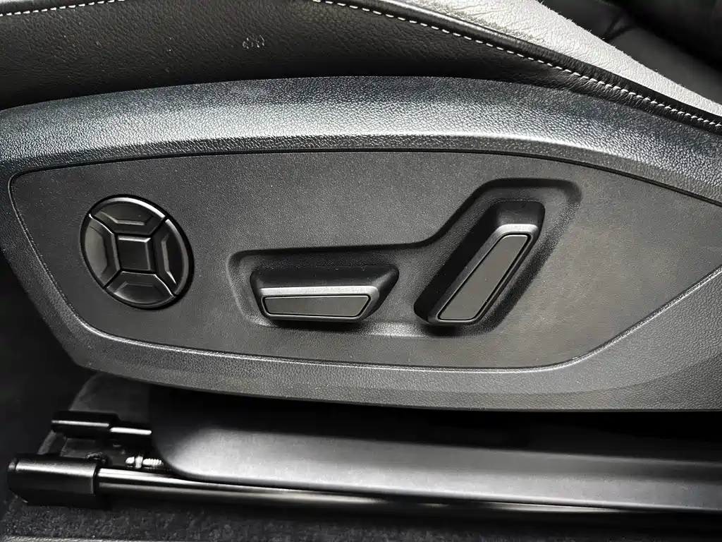 Audi Q3 2022 — фото 14