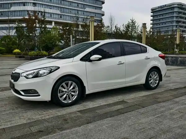 Kia K3 2015