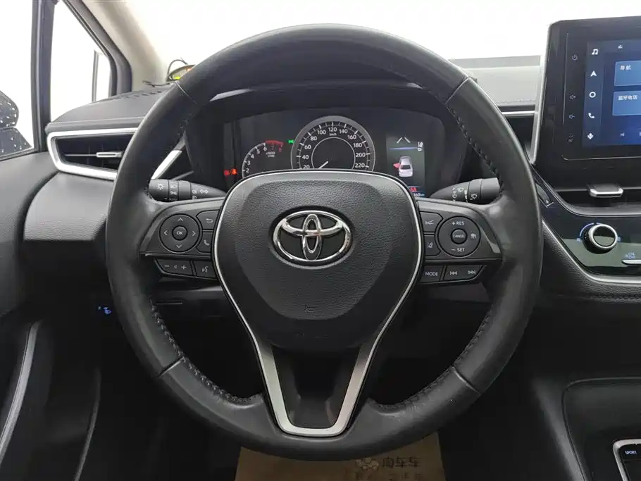 Toyota Corolla 2021 — фото 15