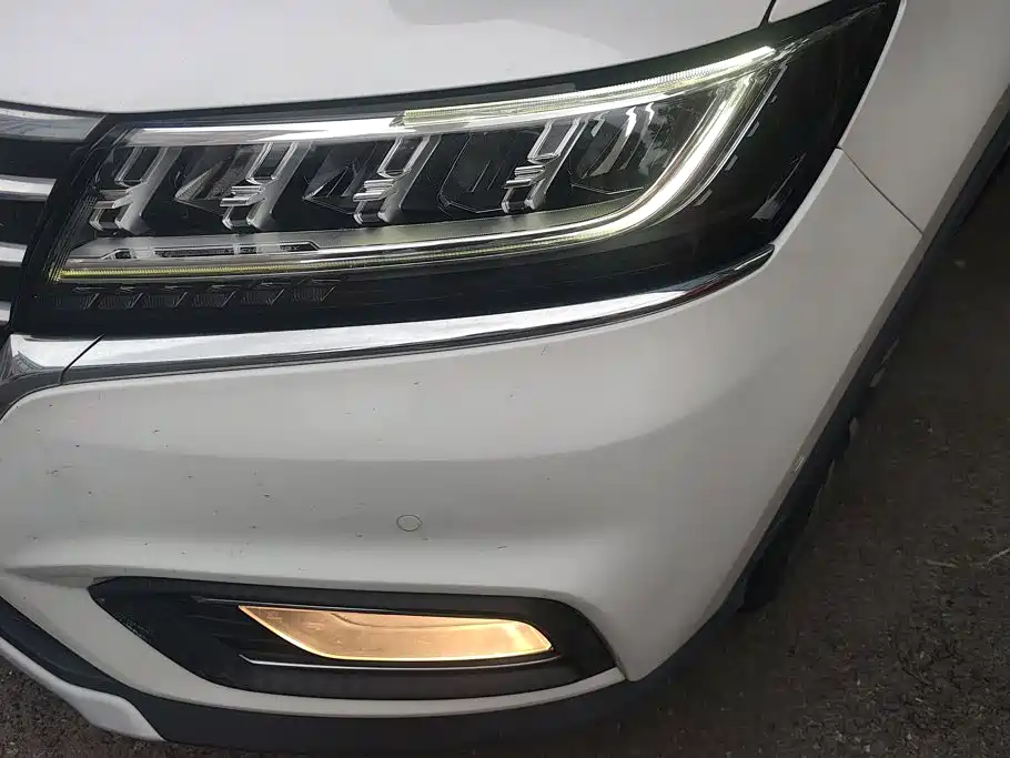 Roewe RX5 New Energy 2018