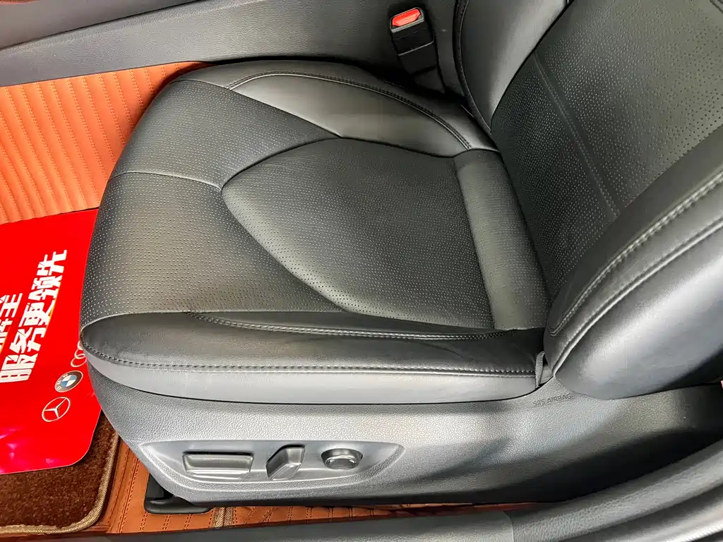 Toyota Avalon 2023 — фото 17