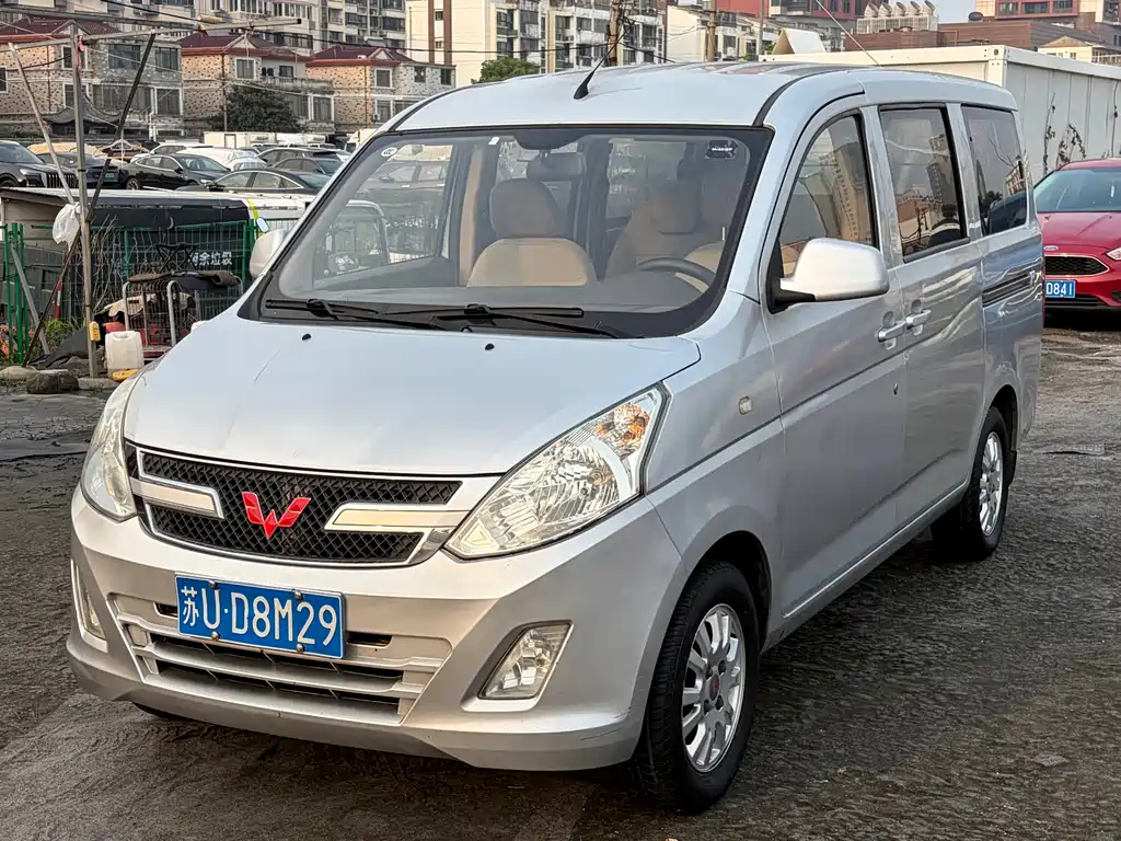 Wuling Rongguang V 2017 — фото 1