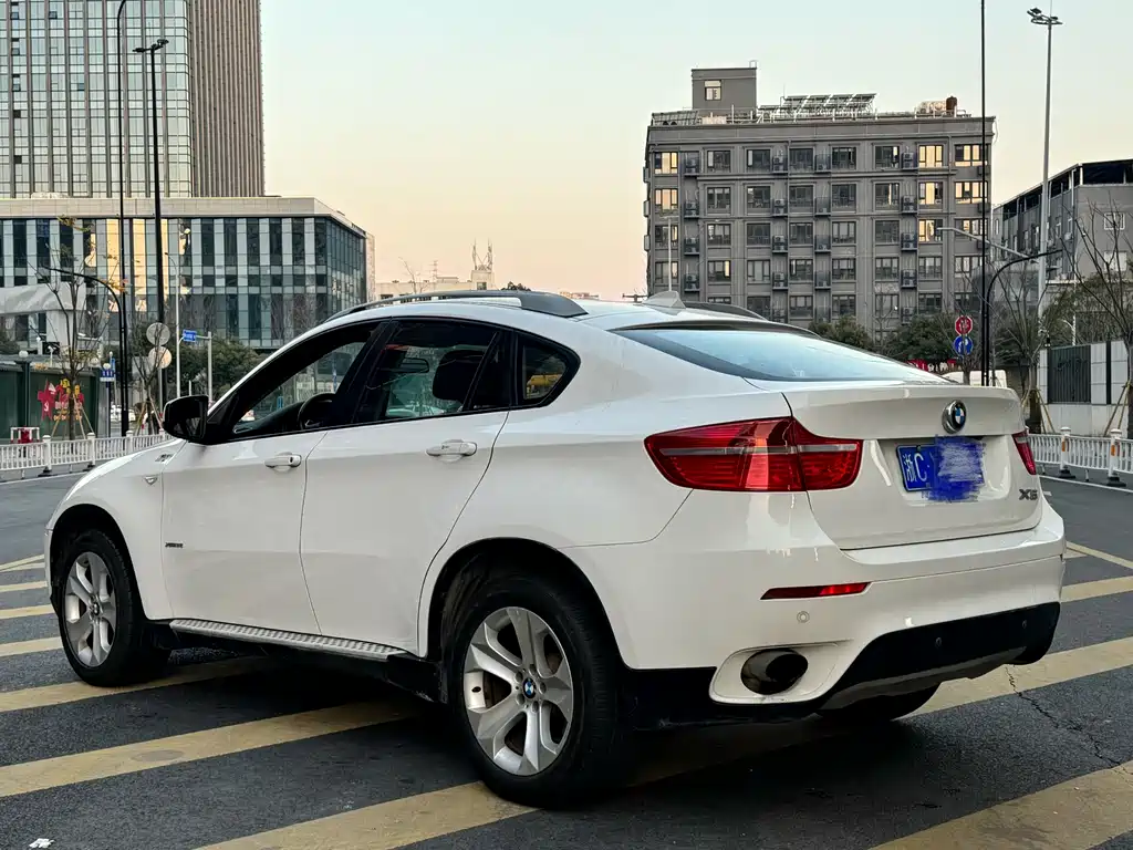 BMW X6 2011 — фото 5