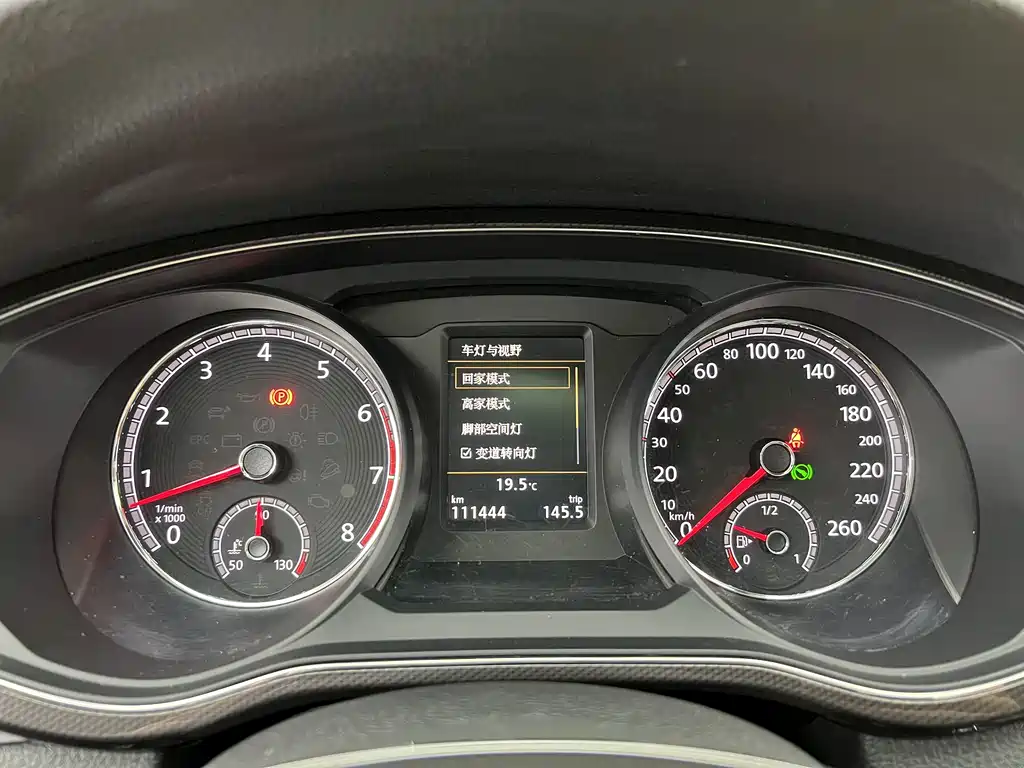 Volkswagen Passat 2018 — фото 18