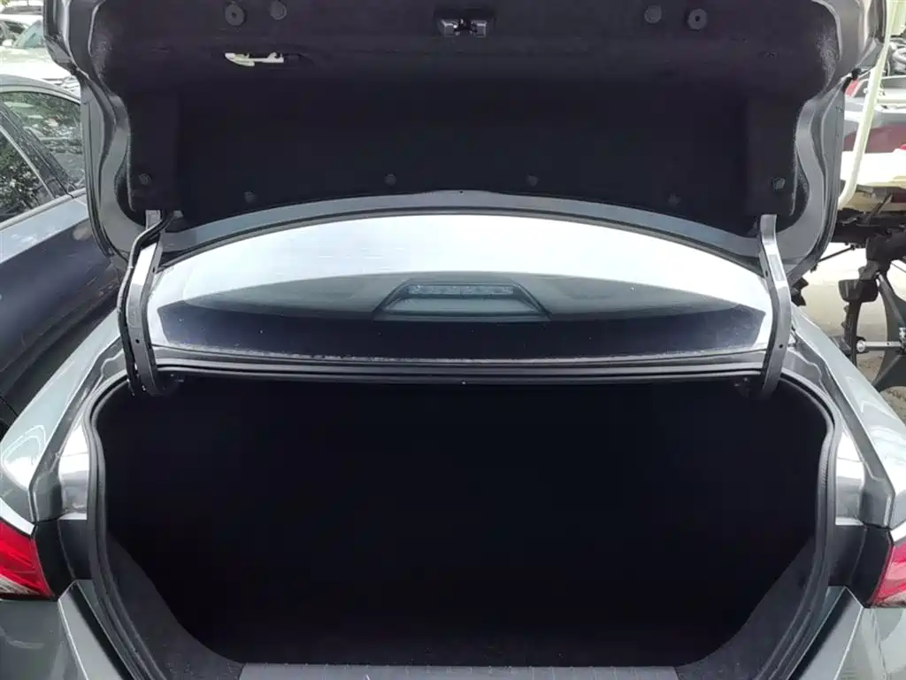 Nissan Sylphy 2021 — фото 19