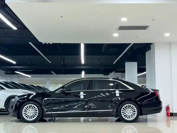Cadillac CT6 2022